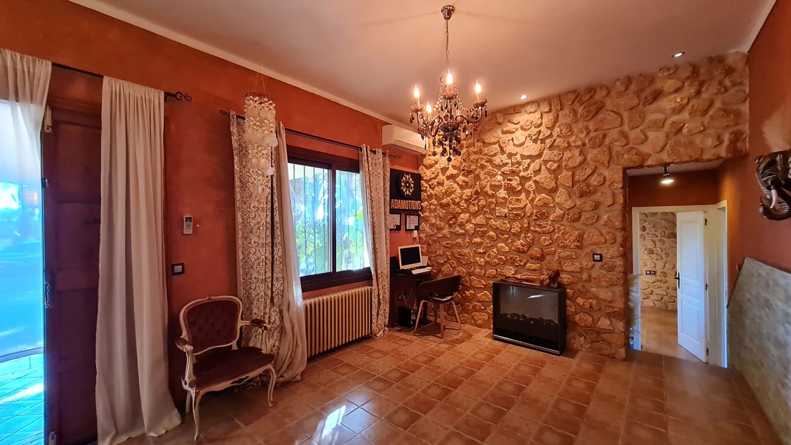 3 sypialnia Finka/Dom wiejski na sprzedaż w Llucmajor z basenem garażem - 550 000 € (Ref: 9573501)