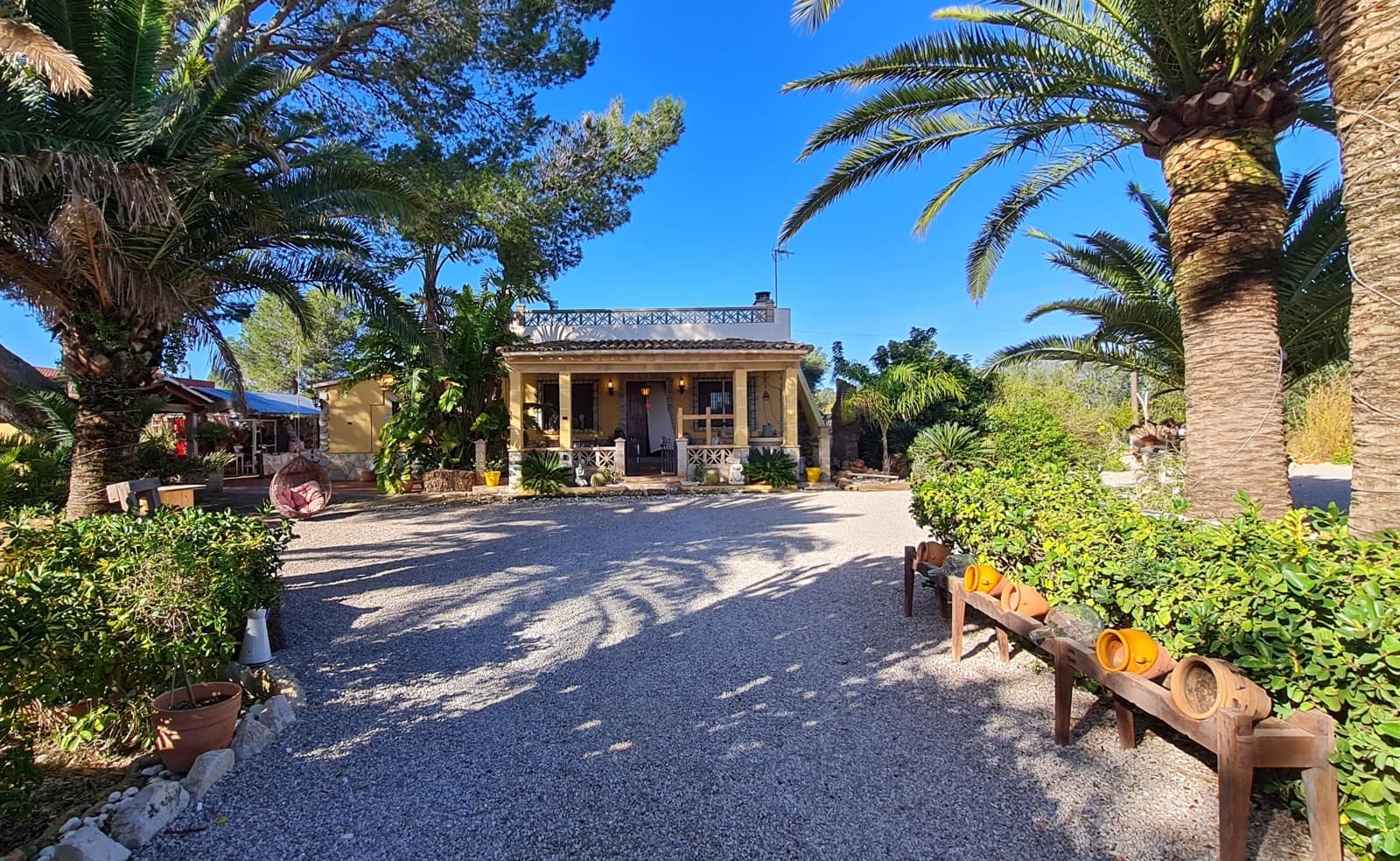 3 sypialnia Finka/Dom wiejski na sprzedaż w Llucmajor z basenem garażem - 550 000 € (Ref: 9573501)