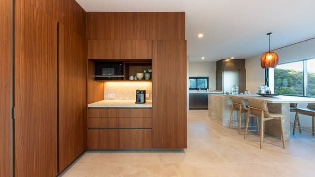 4 sypialnia Dom na sprzedaż w Palmanyola, Bunyola z basenem garażem - 6 300 000 € (Ref: 9581349)