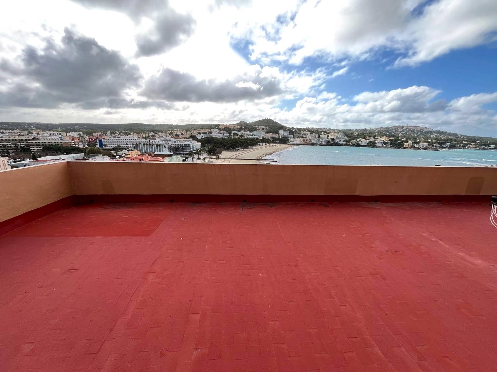 1 slaapkamer Appartement te huur in Santa Ponsa met garage - € 1.500 (Ref: 9581350)