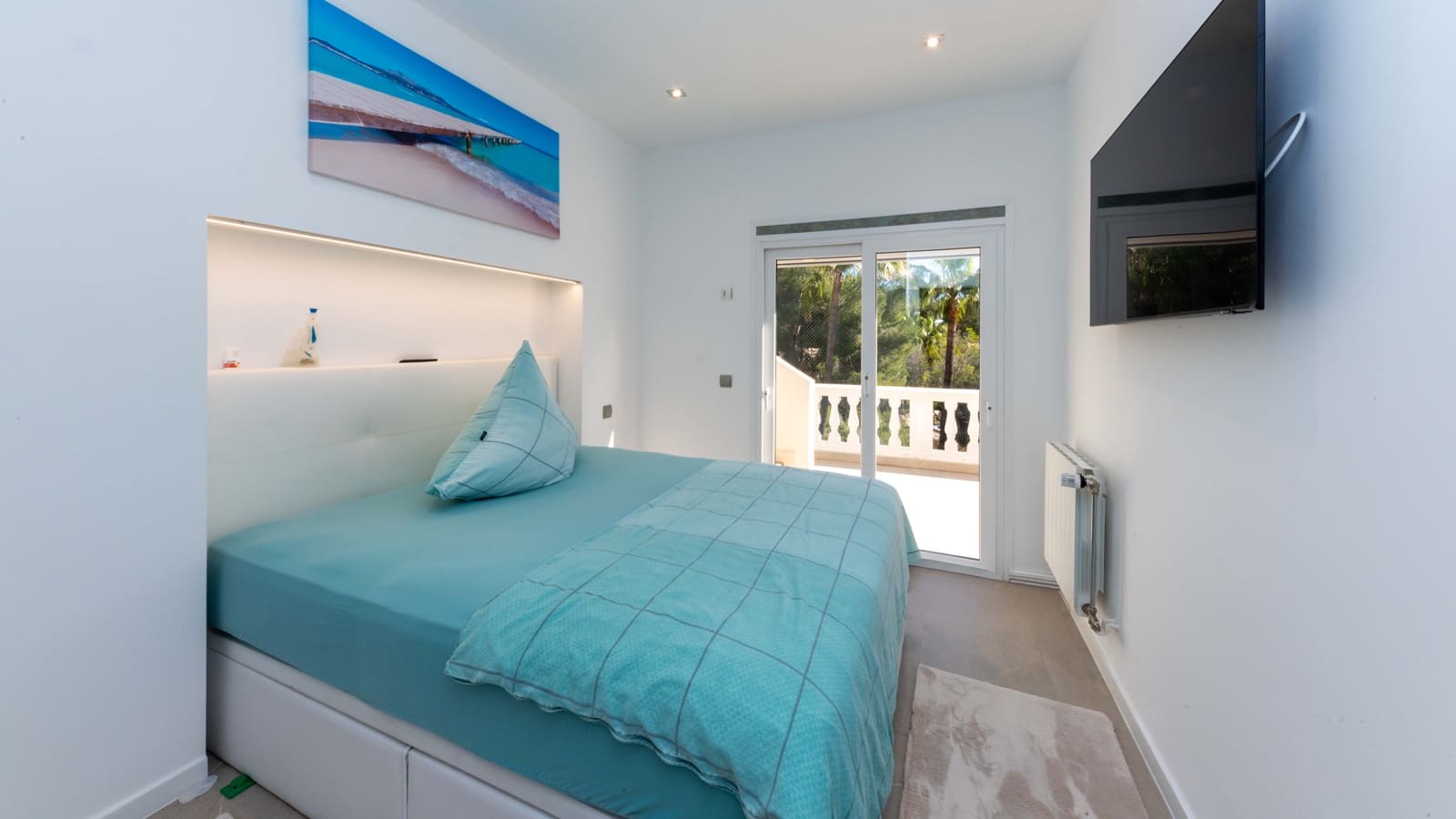 4 Zimmer Villa zu verkaufen in Costa de la Calma mit Pool Garage - 1.980.000 € (Ref: 9581351)