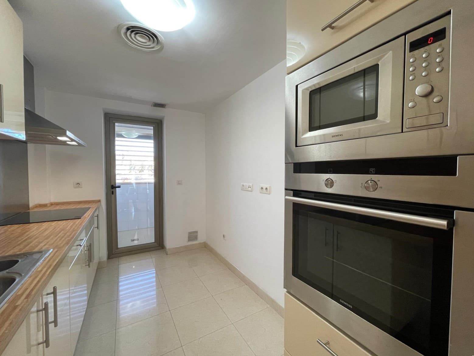 Apartamento de 3 habitaciones en Palma de Mallorca en alquiler con garaje - 2.500 € (Ref: 9590428)