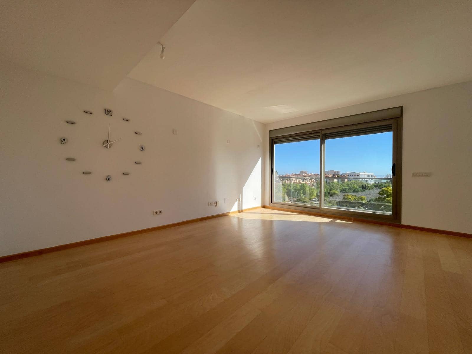 Apartamento de 3 habitaciones en Palma de Mallorca en alquiler con garaje - 2.500 € (Ref: 9590428)