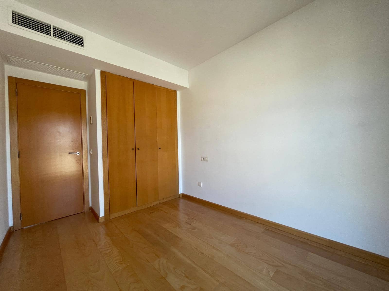 Apartamento de 3 habitaciones en Palma de Mallorca en alquiler con garaje - 2.500 € (Ref: 9590428)