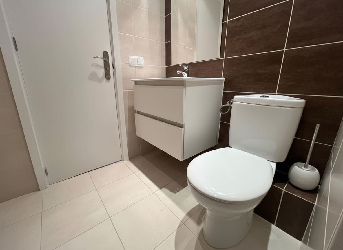 2 bedroom Apartment for rent in El Toro / Port Adriano with garage - € 2,100 (Ref: 9590429)