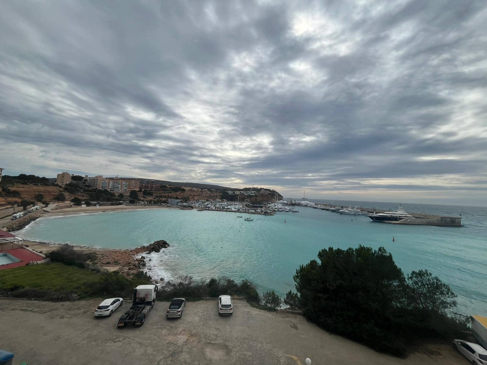 2 bedroom Apartment for rent in El Toro / Port Adriano with garage - € 2,100 (Ref: 9590429)