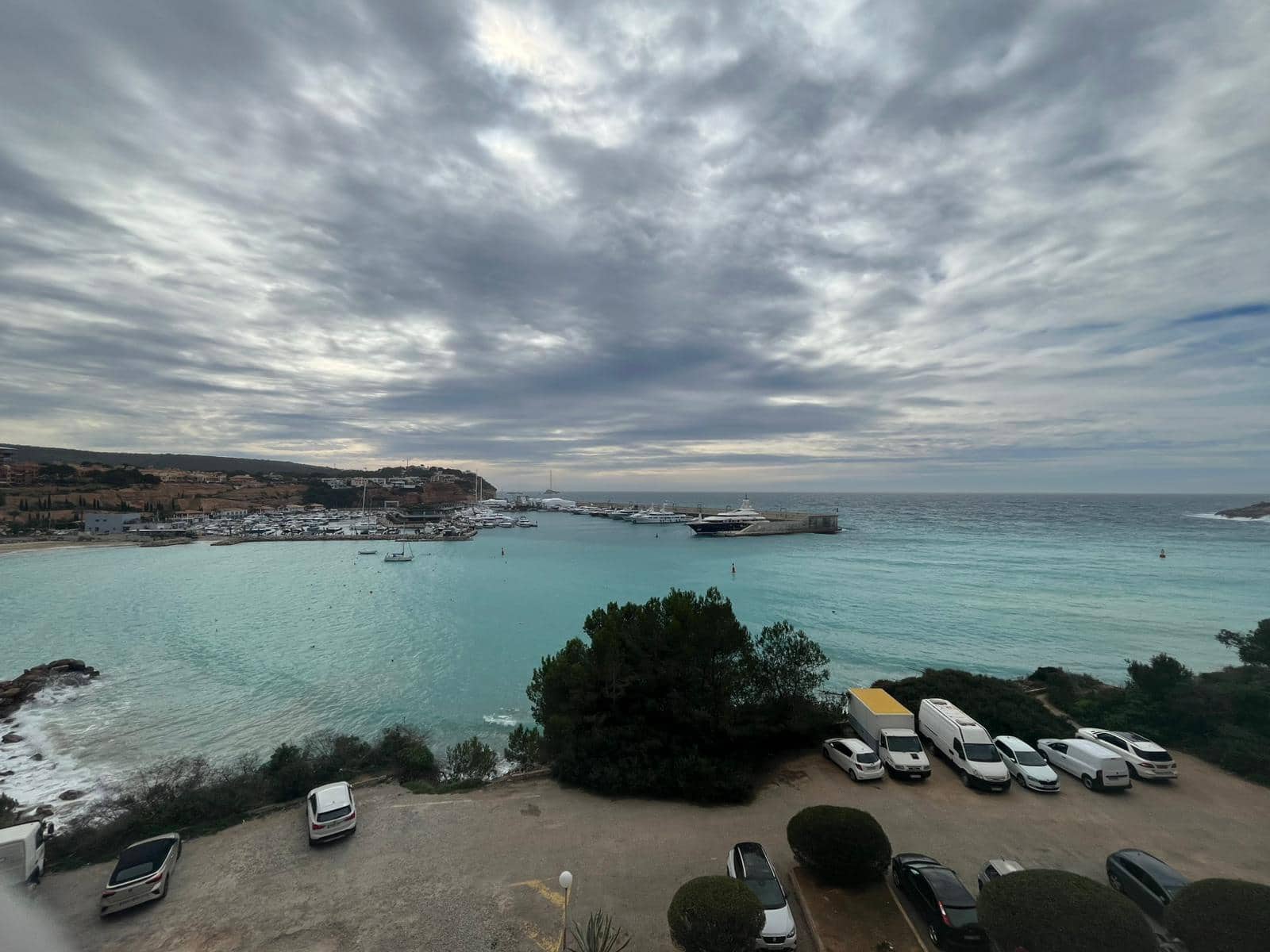 2 bedroom Apartment for rent in El Toro / Port Adriano with garage - € 2,100 (Ref: 9590429)