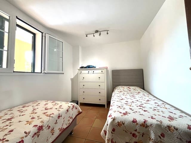 2 bedroom Apartment for rent in Santa Ponsa, Calvià with garage - € 2,800 (Ref: 9598450)