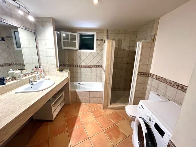 2 bedroom Apartment for rent in Santa Ponsa, Calvià with garage - € 2,800 (Ref: 9598450)