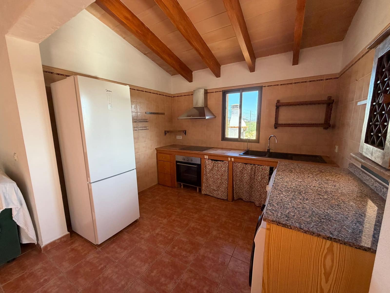 3 makuuhuone Maalaistalo vuokrattavana paikassa Muro mukana uima-altaan 
autotalli - 2 000 € (Ref: 9606968)