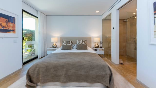 2 soverom Leilighet til salgs i Portals Nous, Calvià med svømmebasseng - € 2 700 000 (Ref: 9610313)