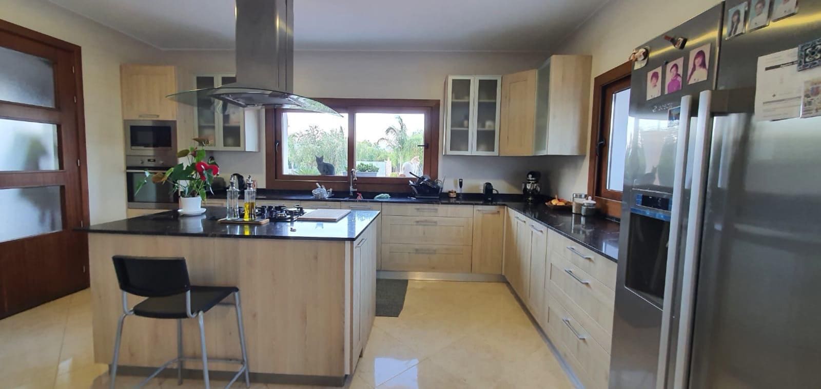 6 slaapkamer Villa te koop in Palma de Mallorca met zwembad garage - € 2.500.000 (Ref: 9618637)