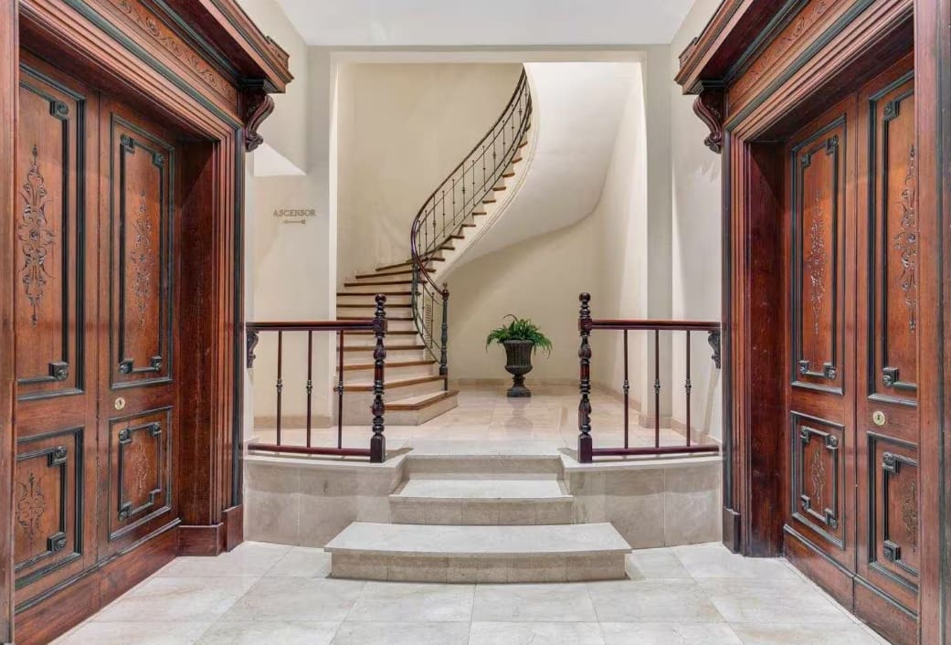 3 slaapkamer Appartement te huur in Palma de Mallorca met garage - € 5.000 (Ref: 9618640)