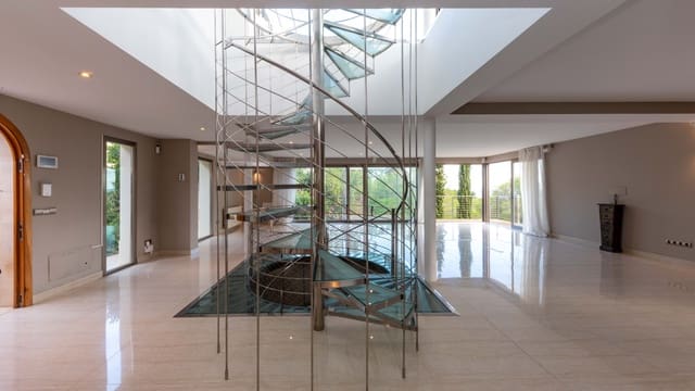 4 bedroom Villa for sale in Costa d'en Blanes, Calvià with pool garage - € 3,000,000 (Ref: 9618642)