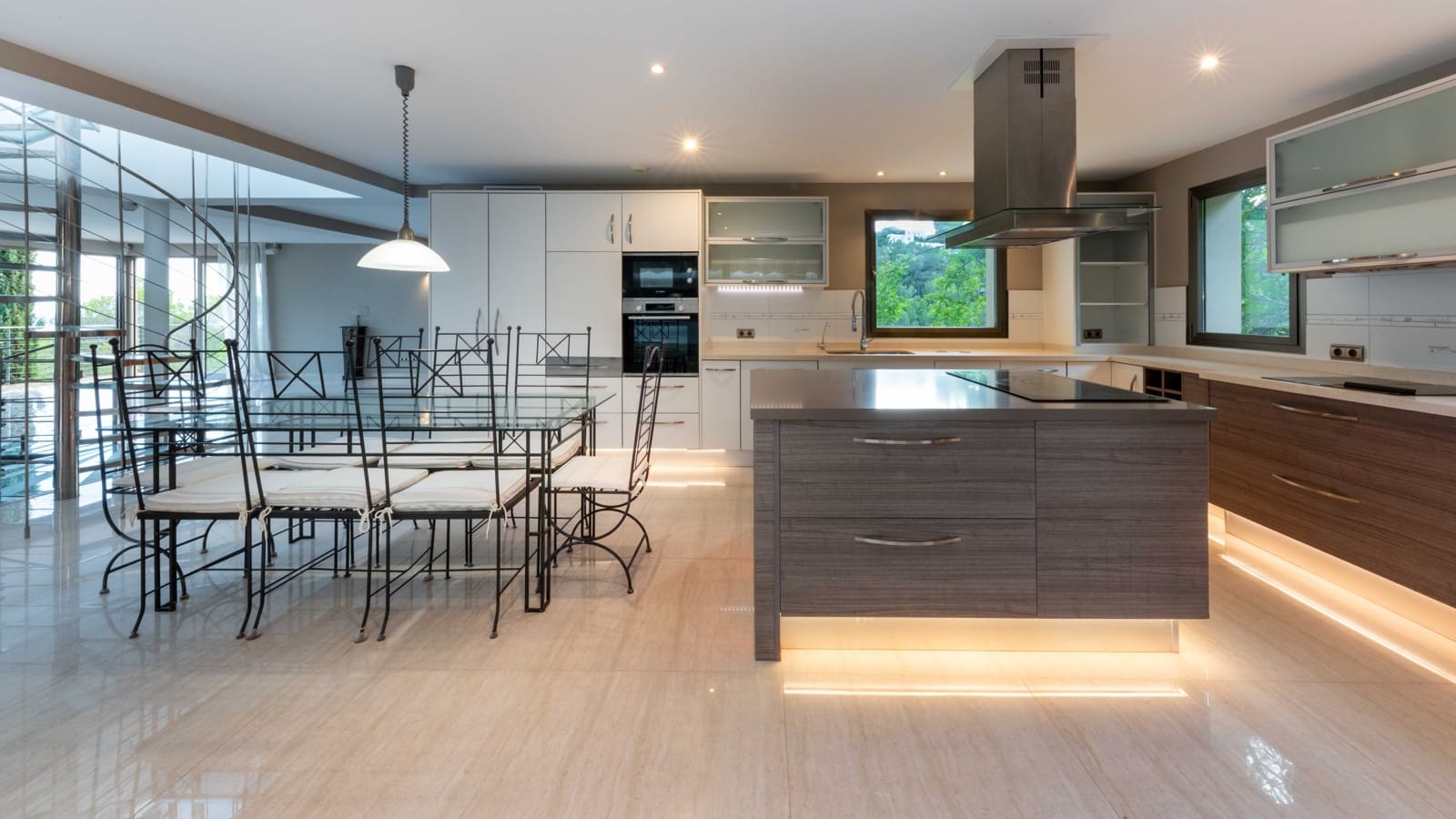 4 bedroom Villa for sale in Costa d'en Blanes with pool garage - € 3,000,000 (Ref: 9618642)