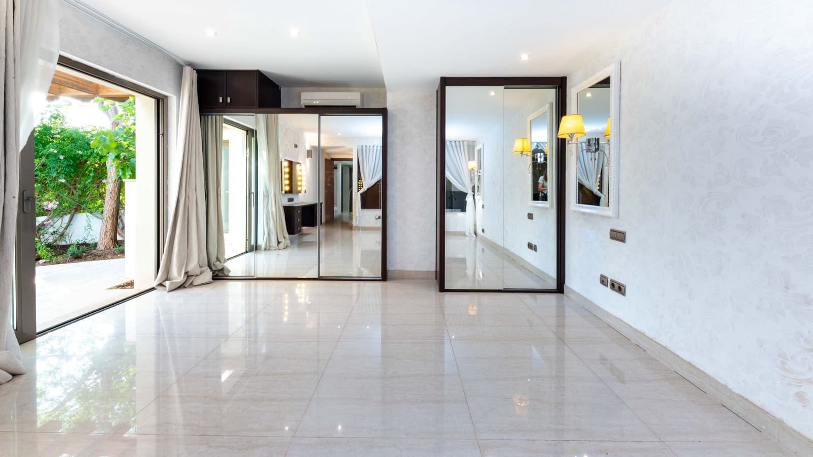 4 bedroom Villa for sale in Costa d'en Blanes with pool garage - € 3,000,000 (Ref: 9618642)