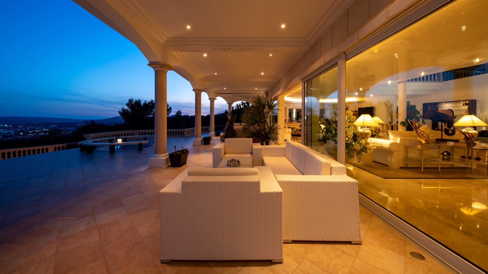 4 sypialnia Willa na sprzedaż w Costa d'en Blanes z basenem garażem - 13 000 000 € (Ref: 9618643)