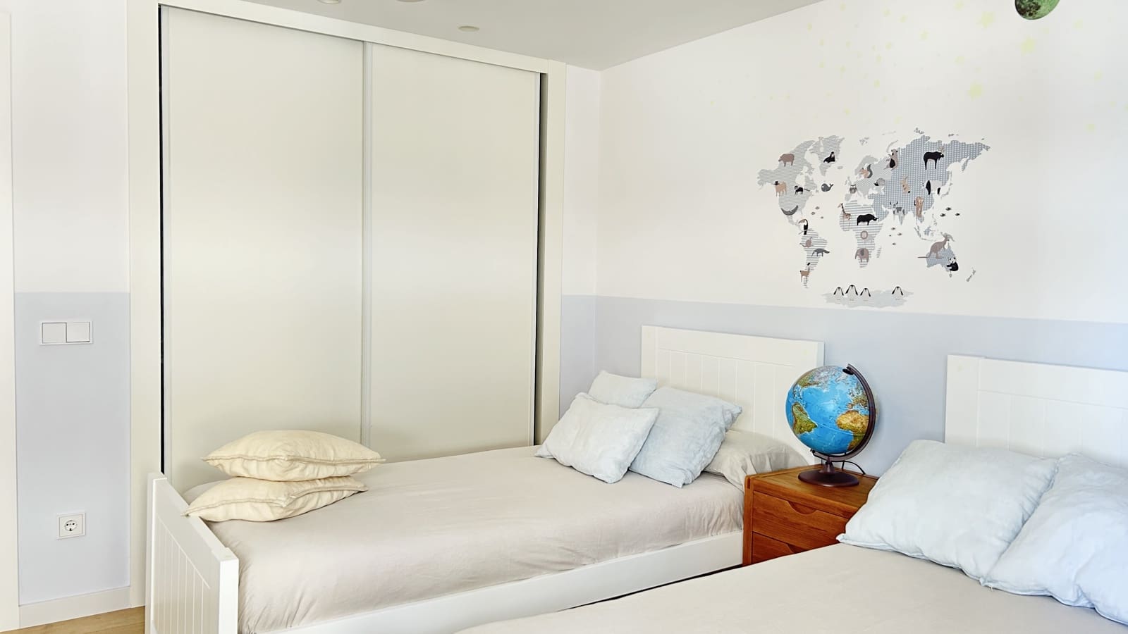 4 bedroom Apartment for sale in Palma de Mallorca with garage - € 1,450,000 (Ref: 9624125)