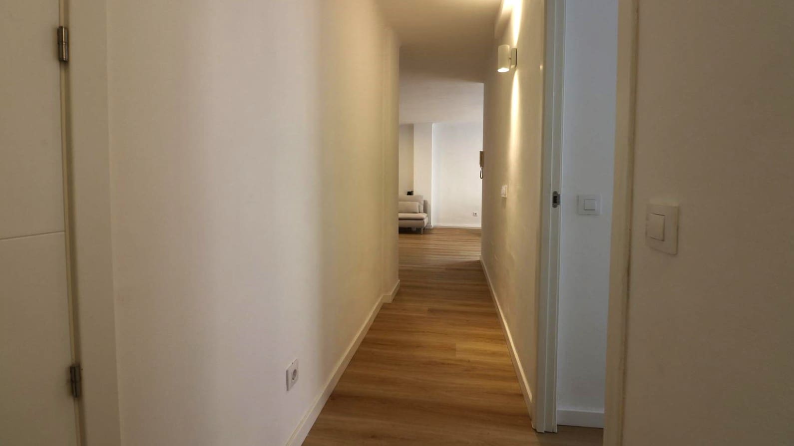 3 bedroom Apartment for rent in Palma de Mallorca - € 1,800 (Ref: 9624126)