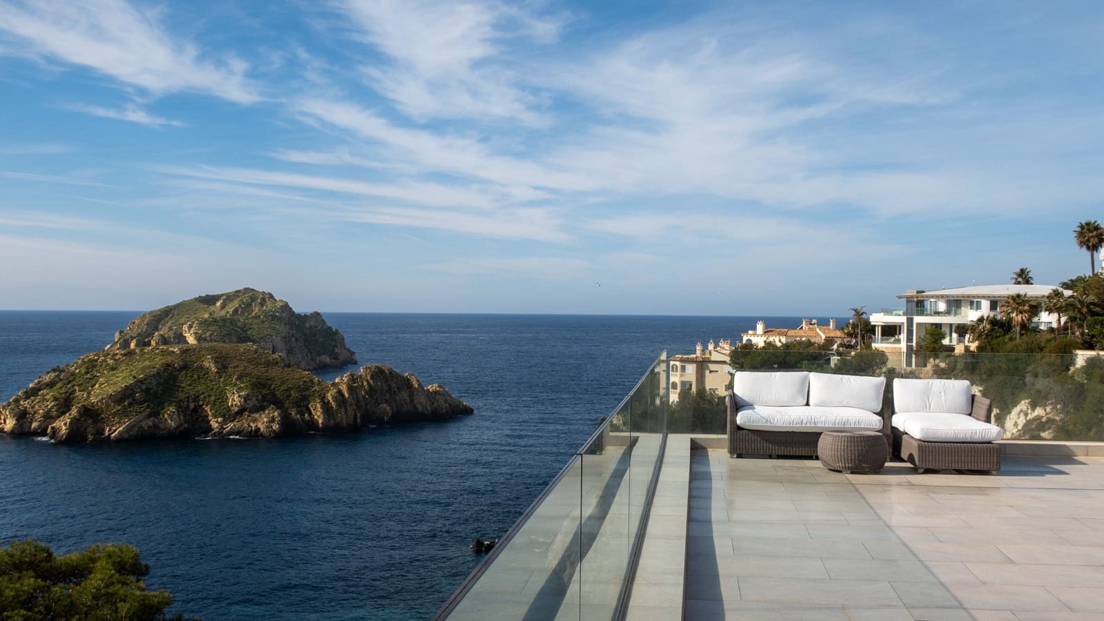 6 bedroom Villa for sale in Santa Ponsa with pool garage - € 10,900,000 (Ref: 9624128)