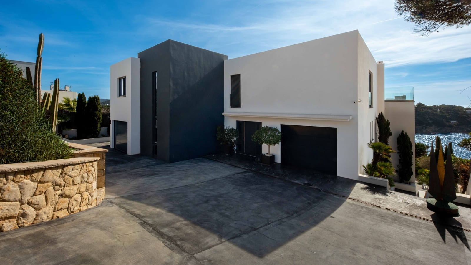 6 bedroom Villa for sale in Santa Ponsa with pool garage - € 10,900,000 (Ref: 9624128)