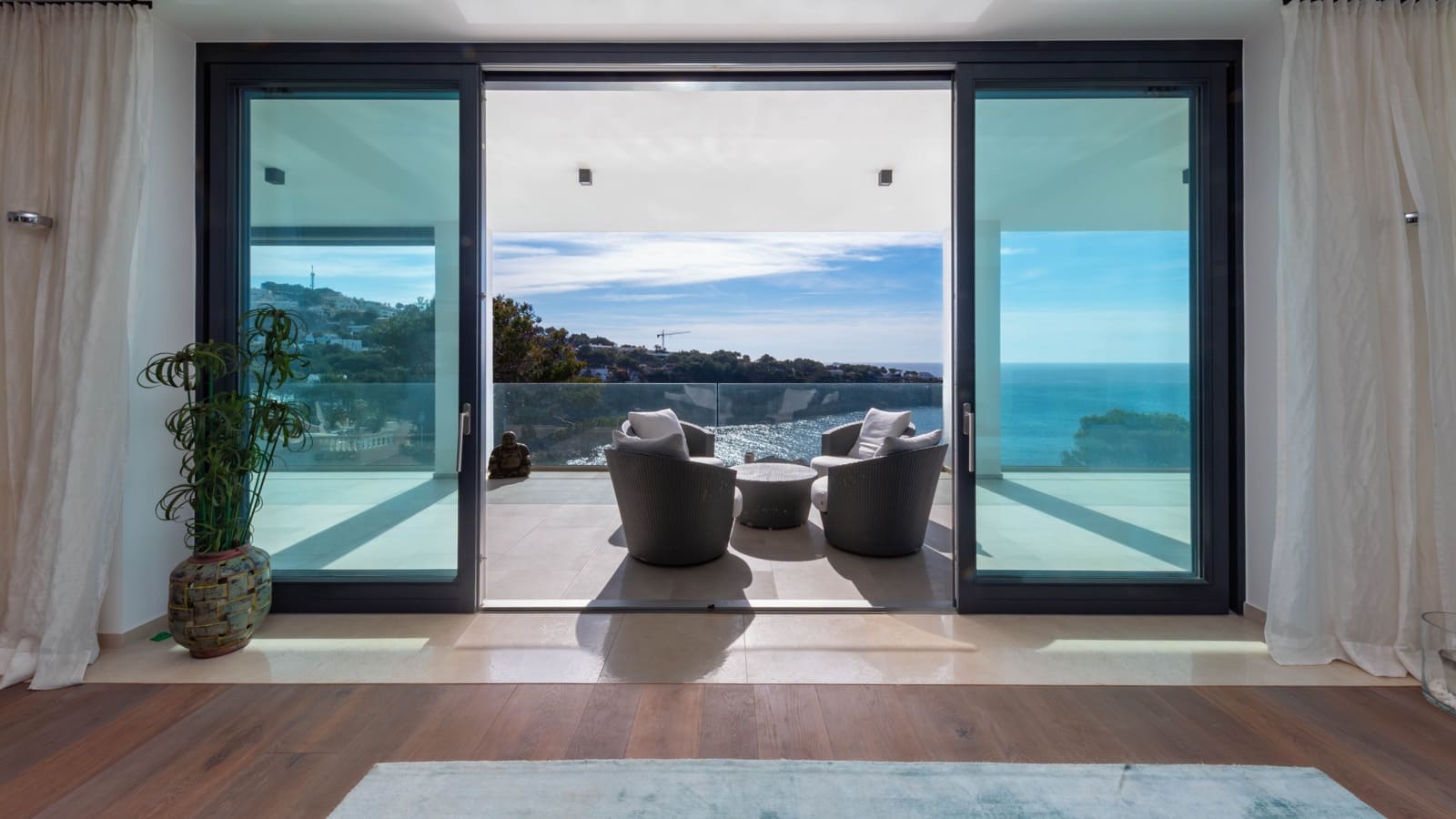 6 bedroom Villa for sale in Santa Ponsa with pool garage - € 10,900,000 (Ref: 9624128)