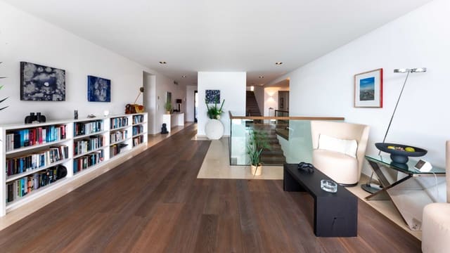 6 bedroom Villa for sale in Santa Ponsa, Calvià with pool garage - € 10,900,000 (Ref: 9624128)