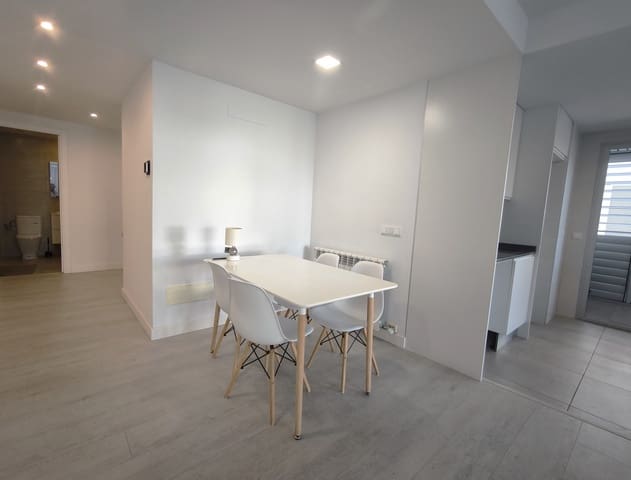 3 soveværelse Lejlighed til leje i Cal Capiscol, Palma de Mallorca med garage - € 2.200 (Ref: 9629226)