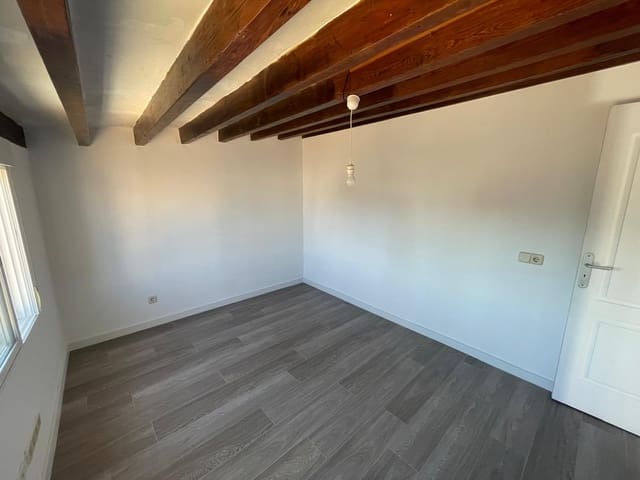 2 soverom Leilighet til salgs i El Sindicat, Palma de Mallorca - € 280 000 (Ref: 9636171)