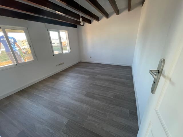 2 soverom Leilighet til salgs i El Sindicat, Palma de Mallorca - € 280 000 (Ref: 9636171)