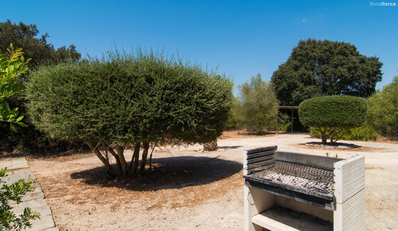 5 bedroom Finca/Country House for rent in Algaida with pool garage - € 3,500 (Ref: 9646351)