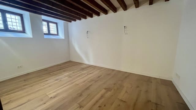 3 soveværelse Lejlighed til leje i Monti-Sion, Palma de Mallorca med garage - € 4.900 (Ref: 9646353)