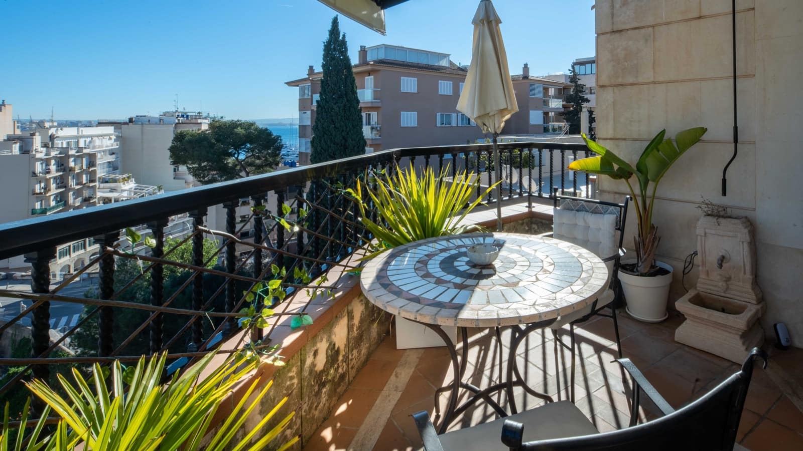 2 sovrum Takvåning till salu i Palma de Mallorca med garage - 865 000 € (Ref: 9654280)