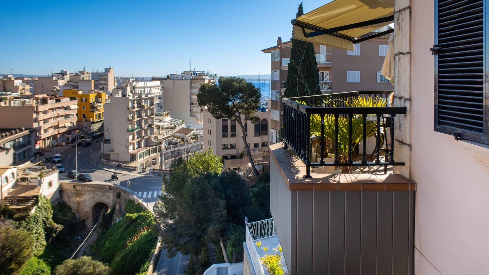 2 sovrum Takvåning till salu i Palma de Mallorca med garage - 865 000 € (Ref: 9654280)