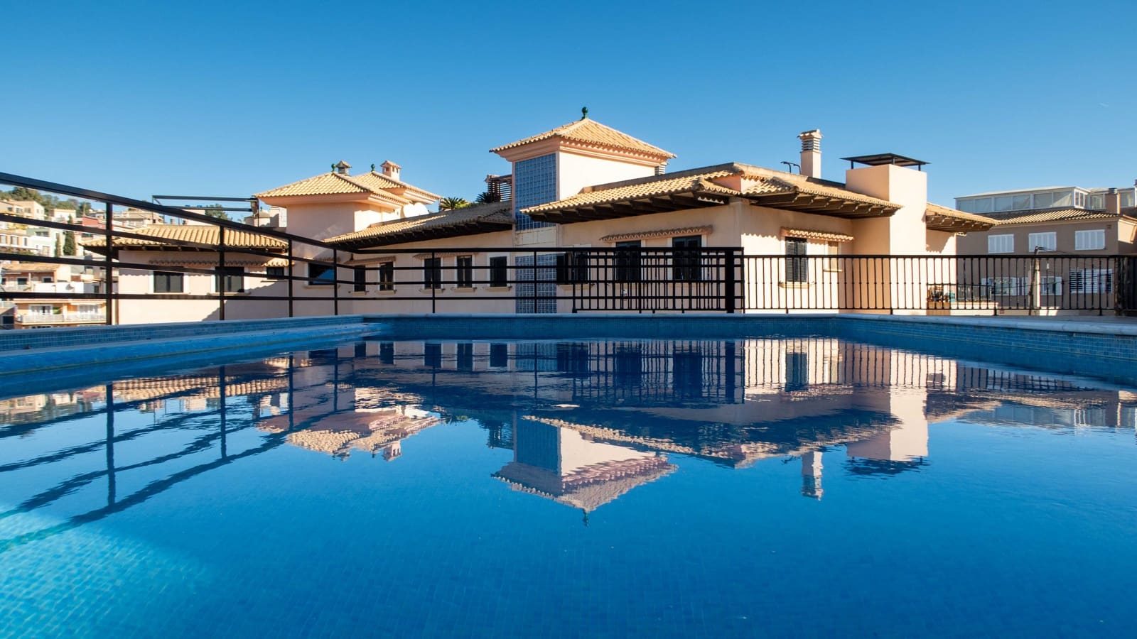 2 sovrum Takvåning till salu i Palma de Mallorca med garage - 865 000 € (Ref: 9654280)
