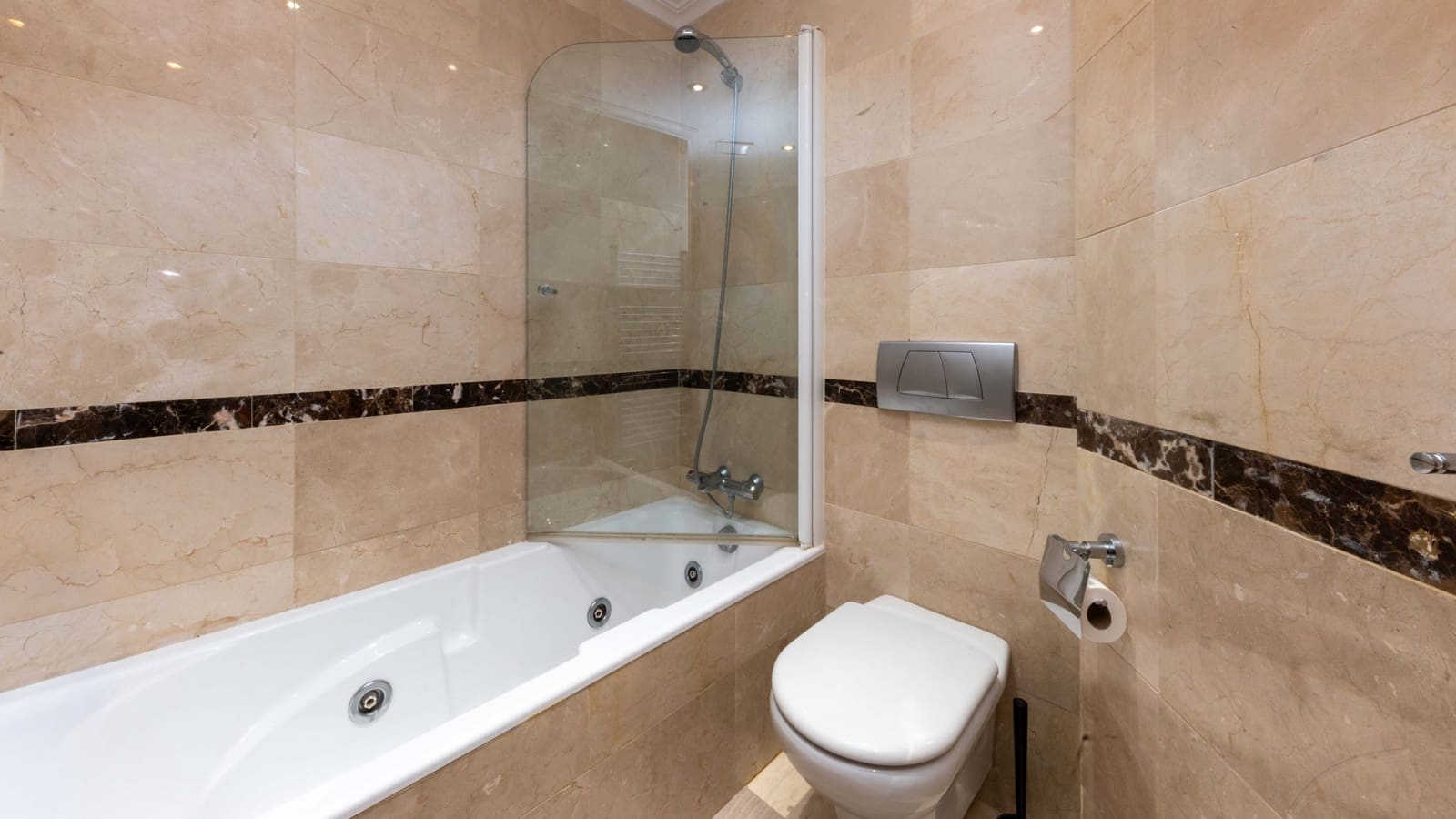 2 sovrum Takvåning till salu i Palma de Mallorca med garage - 865 000 € (Ref: 9654280)