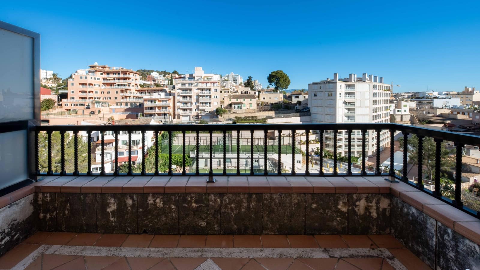 2 sovrum Takvåning till salu i Palma de Mallorca med garage - 865 000 € (Ref: 9654280)