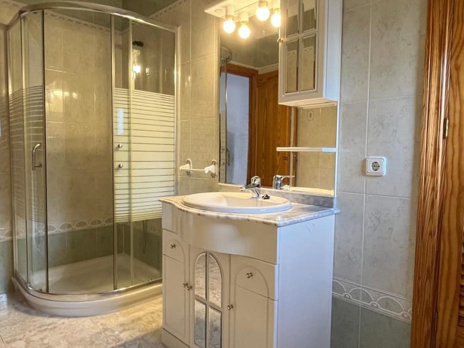 5 bedroom Villa for rent in Santa Ponsa with pool garage - € 7,000 (Ref: 9654281)