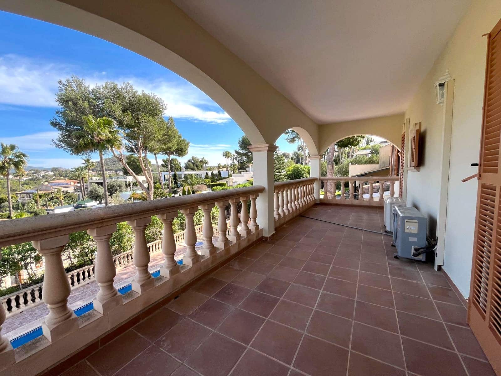 5 bedroom Villa for rent in Santa Ponsa with pool garage - € 7,000 (Ref: 9654281)