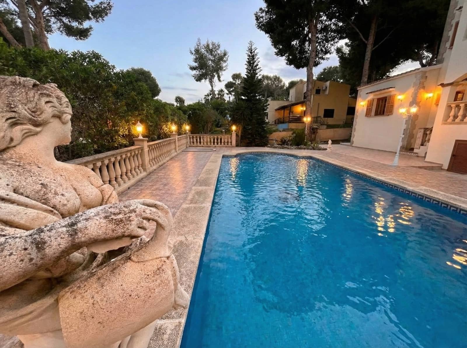 5 bedroom Villa for rent in Santa Ponsa with pool garage - € 7,000 (Ref: 9654281)