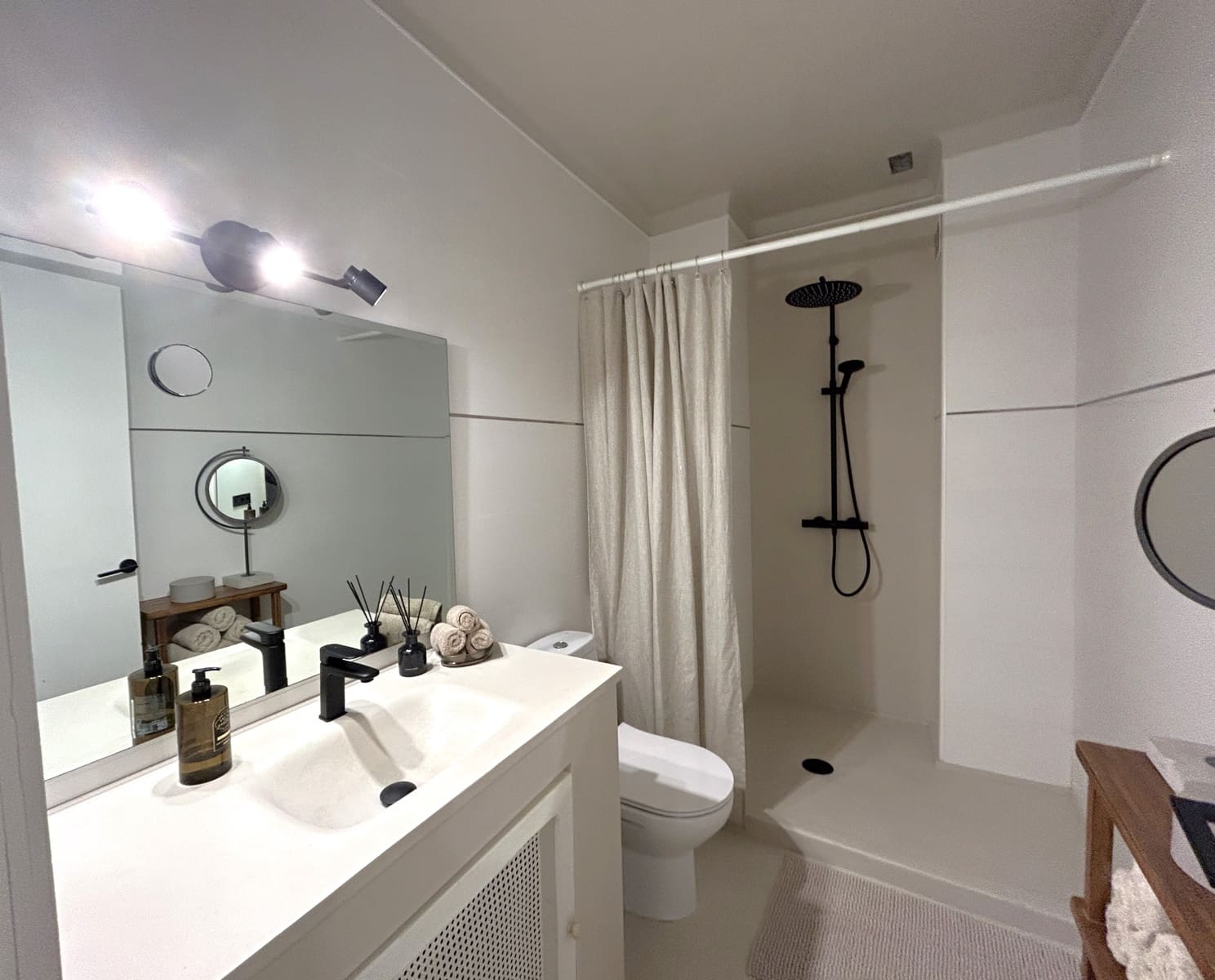 3 bedroom Apartment for rent in Cala Vinyes / Cala Vinyas / Cala Vinas with pool garage - € 5,200 (Ref: 9657872)