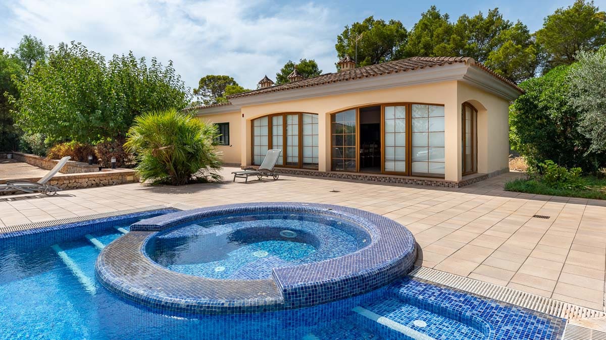 4 slaapkamer Finca/Landhuis te huur in Marratxi met zwembad garage - € 5.500 (Ref: 9657873)