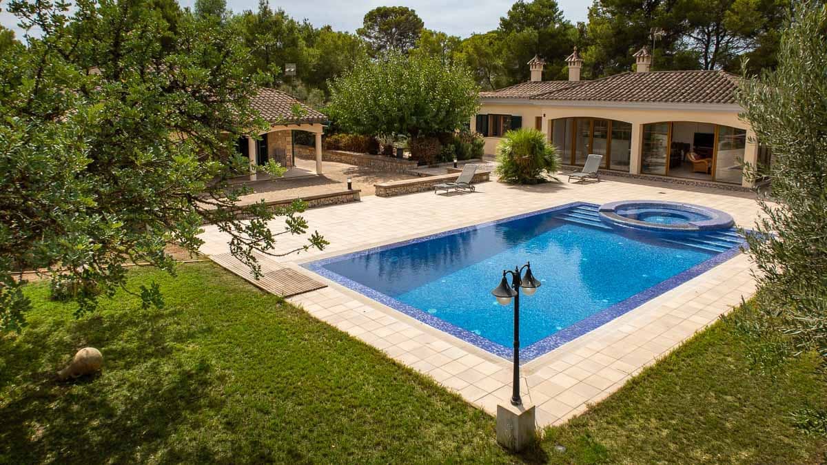 4 slaapkamer Finca/Landhuis te huur in Marratxi met zwembad garage - € 5.500 (Ref: 9657873)