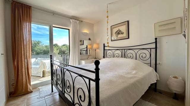 2 slaapkamer Appartement te huur in Cala Vinyes / Cala Vinyas / Cala Viñas, Calvià met garage - € 2.800 (Ref: 9657874)