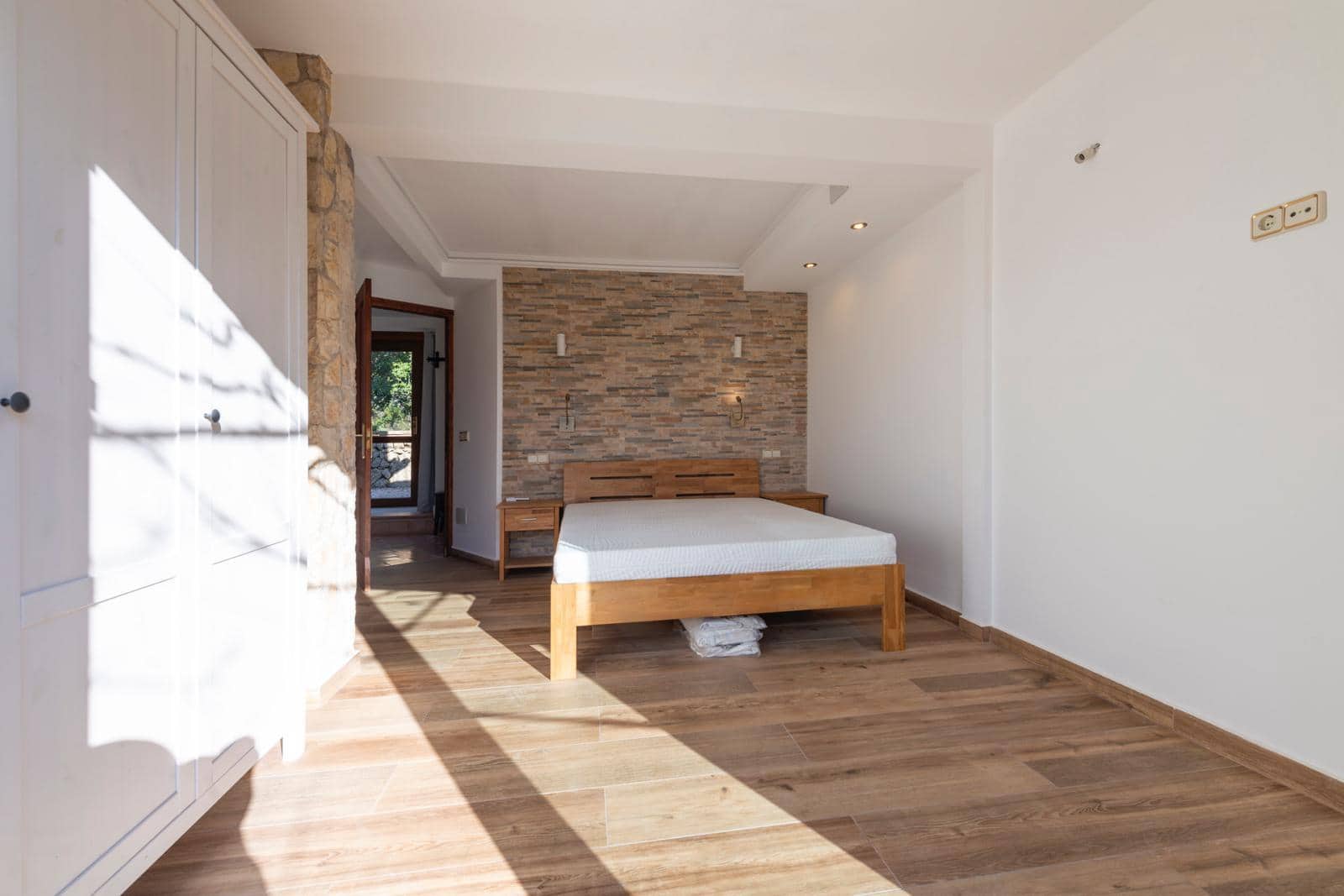 3 slaapkamer Finca/Landhuis te huur in Llucmajor met zwembad garage - € 2.750 (Ref: 9657877)