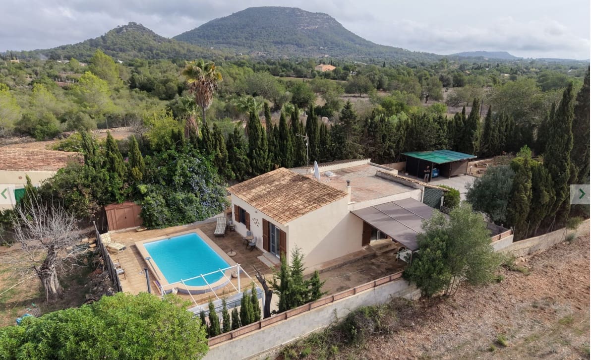 3 makuuhuone Maalaistalo myytävänä paikassa Llucmajor mukana uima-altaan 
autotalli - 675 000 € (Ref: 9669552)