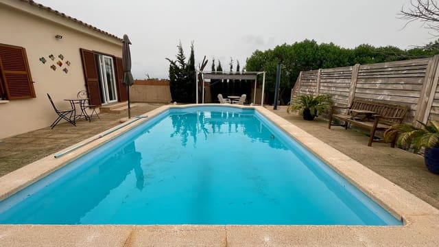 3 bedroom Finca/Country House for sale in Llucmajor with pool garage - € 675,000 (Ref: 9669552)