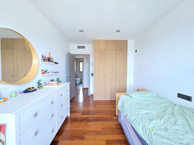 Apartamento de 3 habitaciones en Portocristo / Port de Manacor, Manacor en alquiler con garaje - 2.800 € (Ref: 9672419)