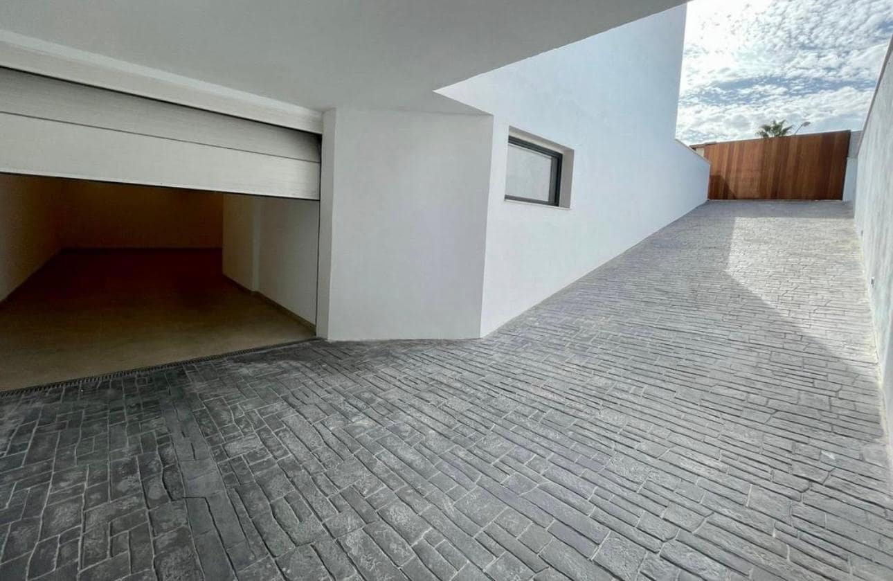 Chalet de 3 habitaciones en Marratxí en alquiler con piscina garaje - 14.000 € (Ref: 9676421)