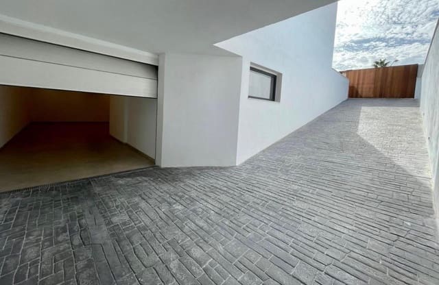 Chalet de 3 habitaciones en Marratxí en alquiler con piscina garaje - 14.000 € (Ref: 9676421)